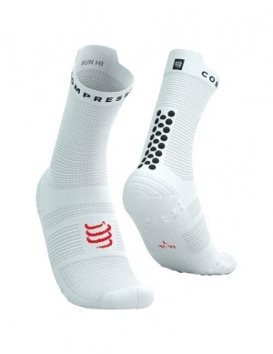 Calcetines Para Correr Compressport Pro Carreras Socks v4.0 Run High Hombre Blancos Negros | WCXGR7394
